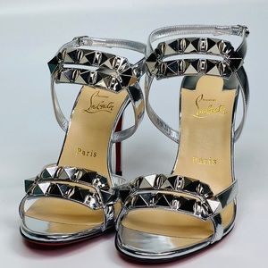 SOLD🎊 Louboutin Galerietta Studded Sandal